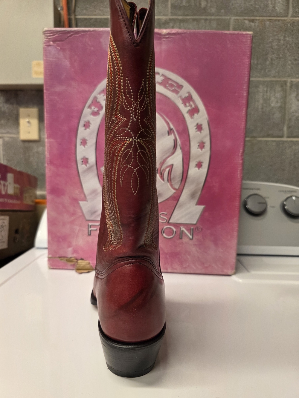 Red Leather Western Cowboy Boot - Embroidered Shaft - Picture 2 of 4